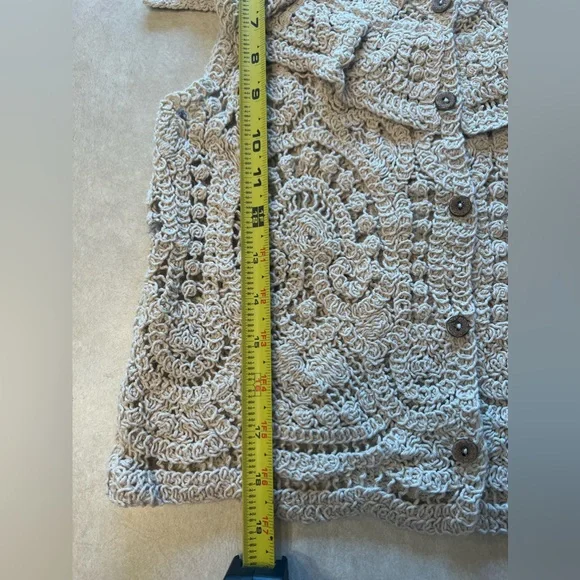 Adorable vintage style tan crochet top - Picture 5 of 5